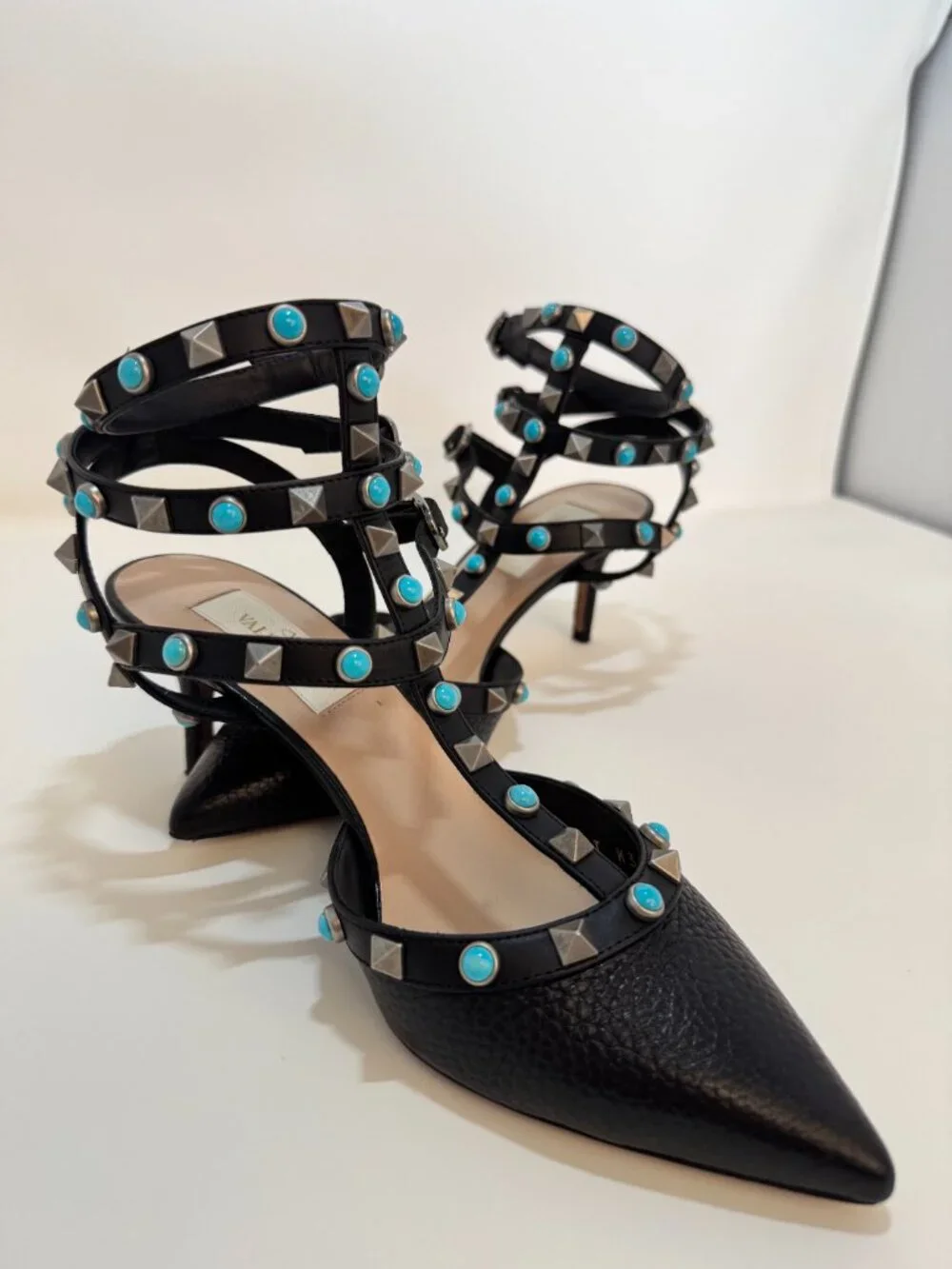 Valentino Garavani Rockstud Rolling Noir Turquoise Leather Pumps IT 36 US 6